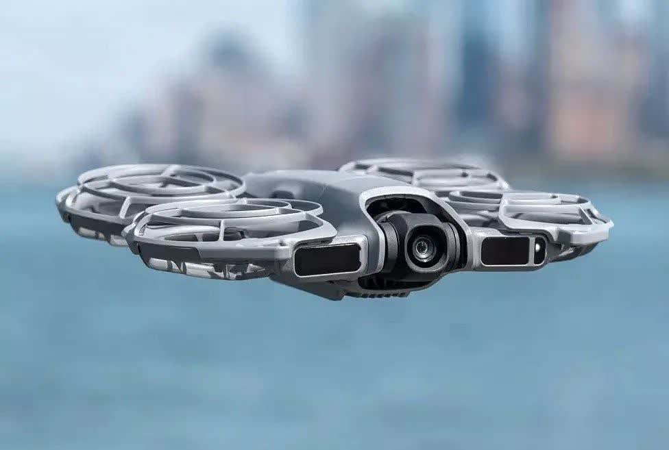 با قابلیت Neo 2 از پهپاد DJI جلوگیری از برخورد با موانع و کنترلهای حرکتی پرده براشت